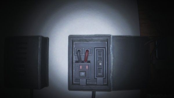 深夜独自潜入废弃诊所，发现神秘录像带里令人毛骨悚然的真相…_不可思议的录像带