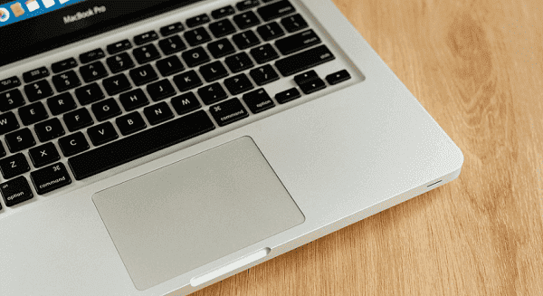 检查是否误关闭触摸板功能 检查是否误关闭触摸板功能