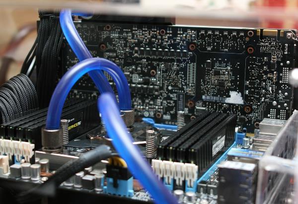 检查主板、硬盘或其他硬件故障 检查主板、硬盘或其他硬件故障