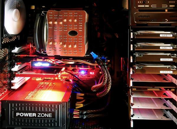 检查电源是否正常 检查电源是否正常