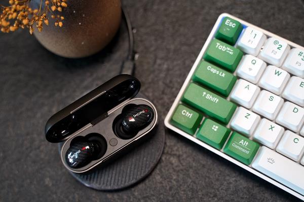 排查耳机是否已被其他设备占用