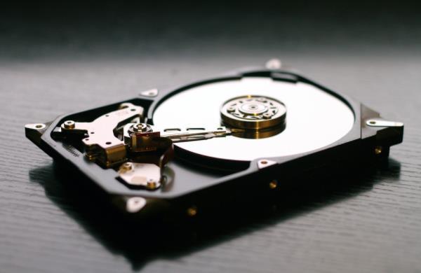 ssd和hdd优缺点分析